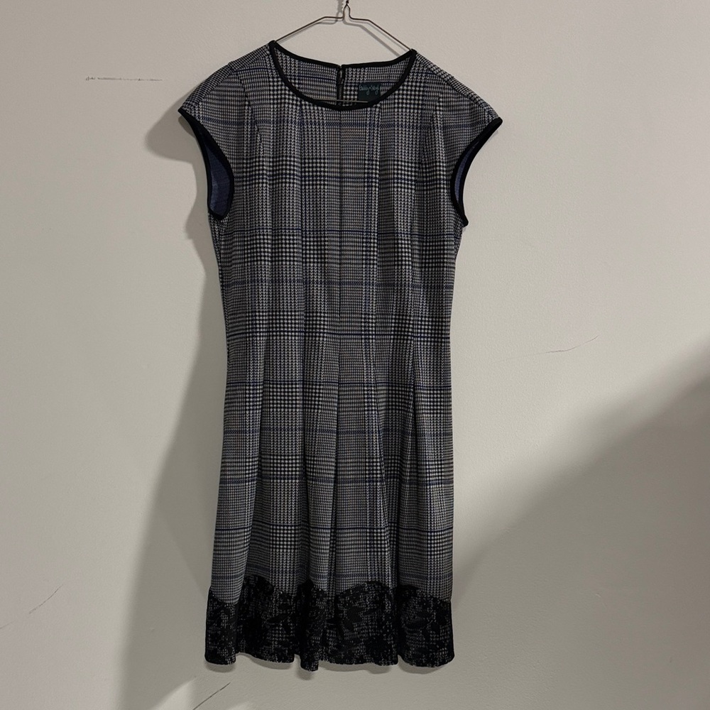 Gabby Skye Black and Gray Checkered Midi Dress